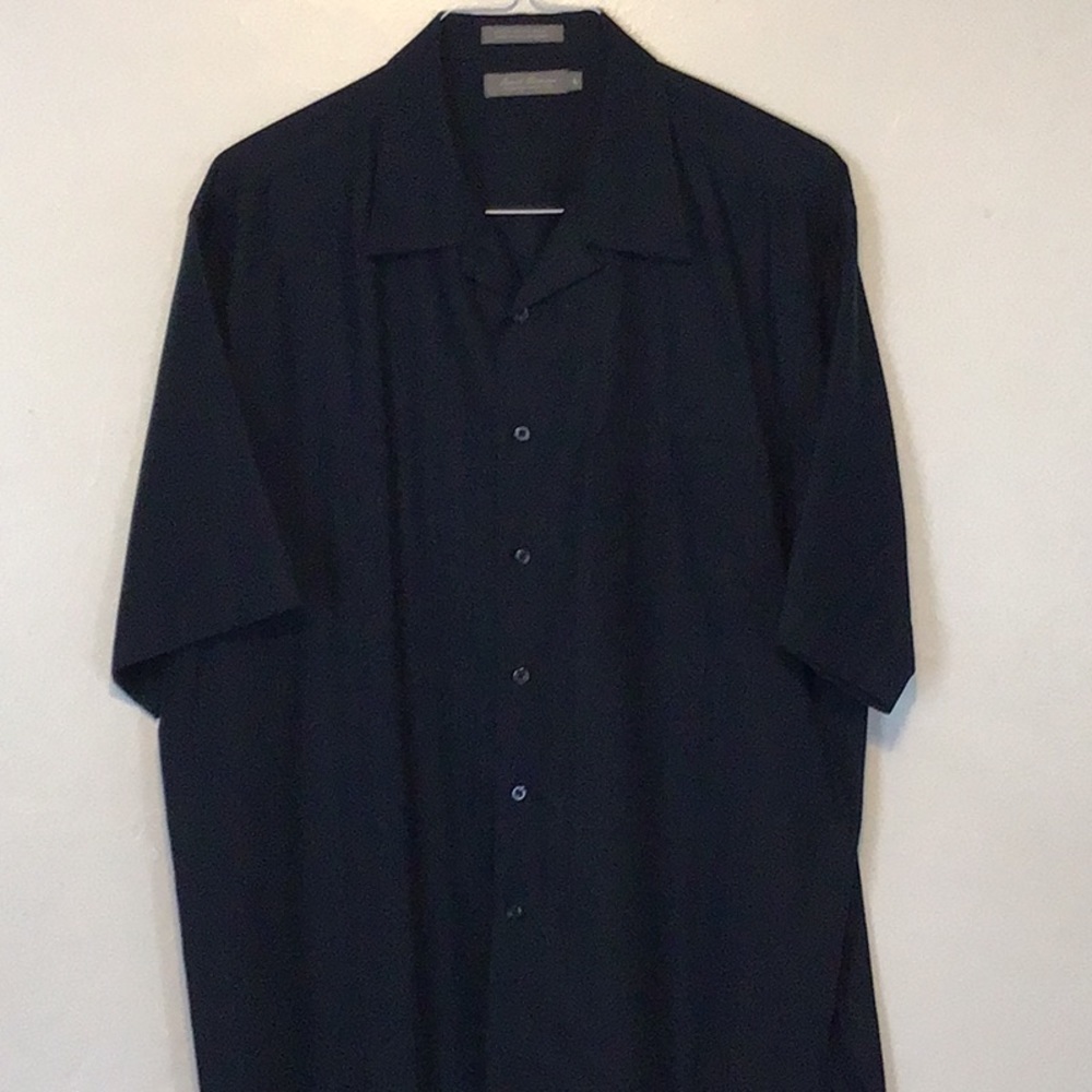 Men’s Daniel Cremieux short sleeve shirt Size L.